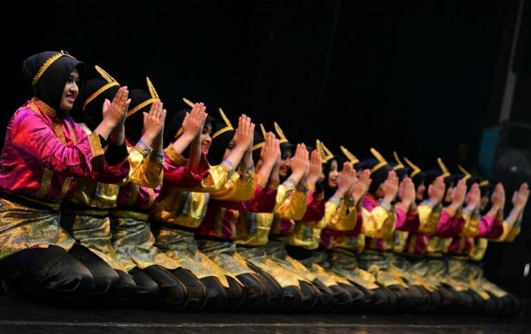Saman (dance) Aceh , That is unique - Hello Indonesia