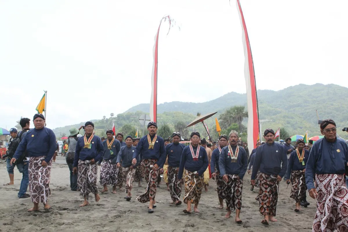 Upacara Labuhan Keraton Yogyakarta
