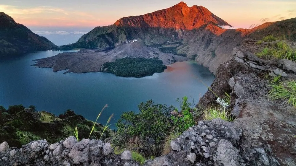Gunung Rinjani , Pesona Alam Lombok