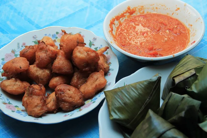 Gorengan Khas Kota Pariaman Sala Lauak