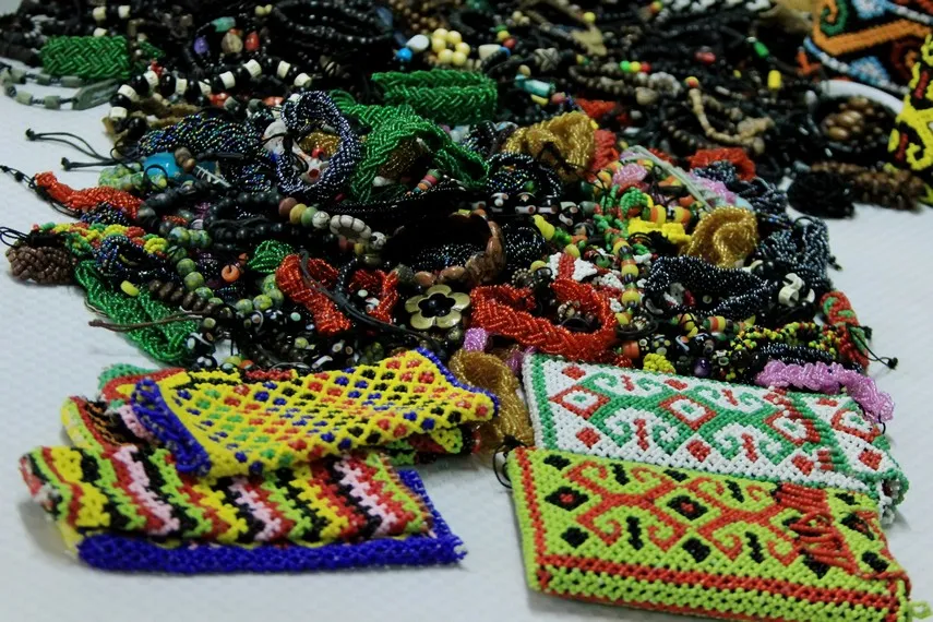 Asesoris Suku Dayak Yang Estetis